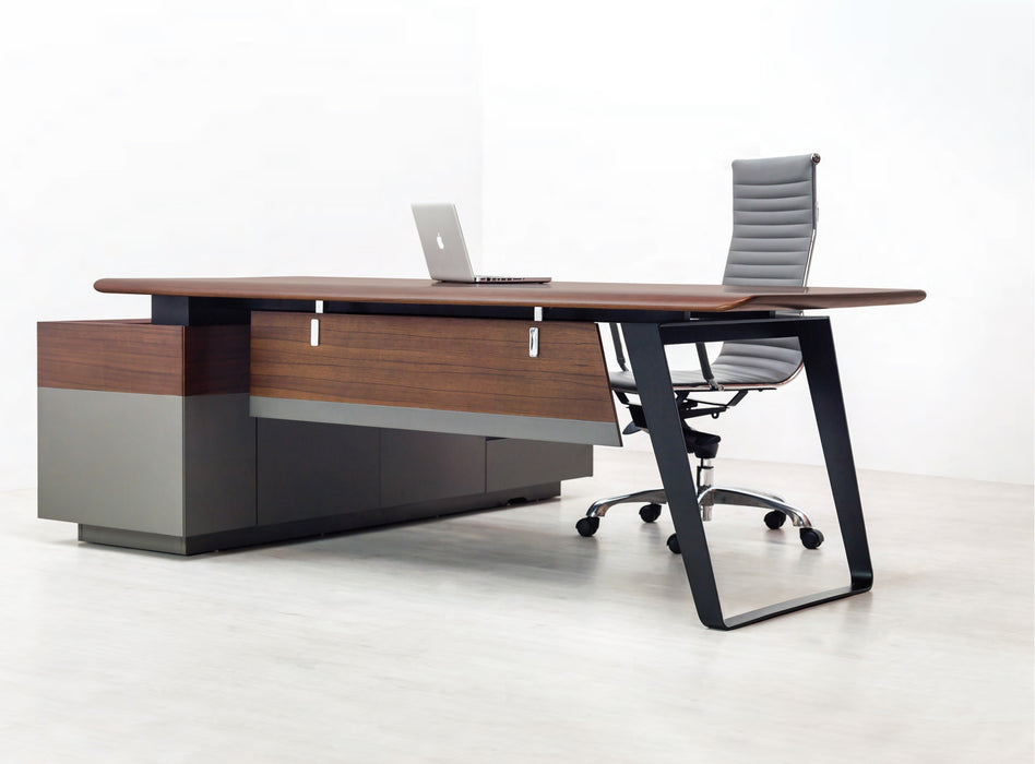 Escritorio de Dirección Pianno con Credenza Lateral en Nogal y Acero Negro Elegante